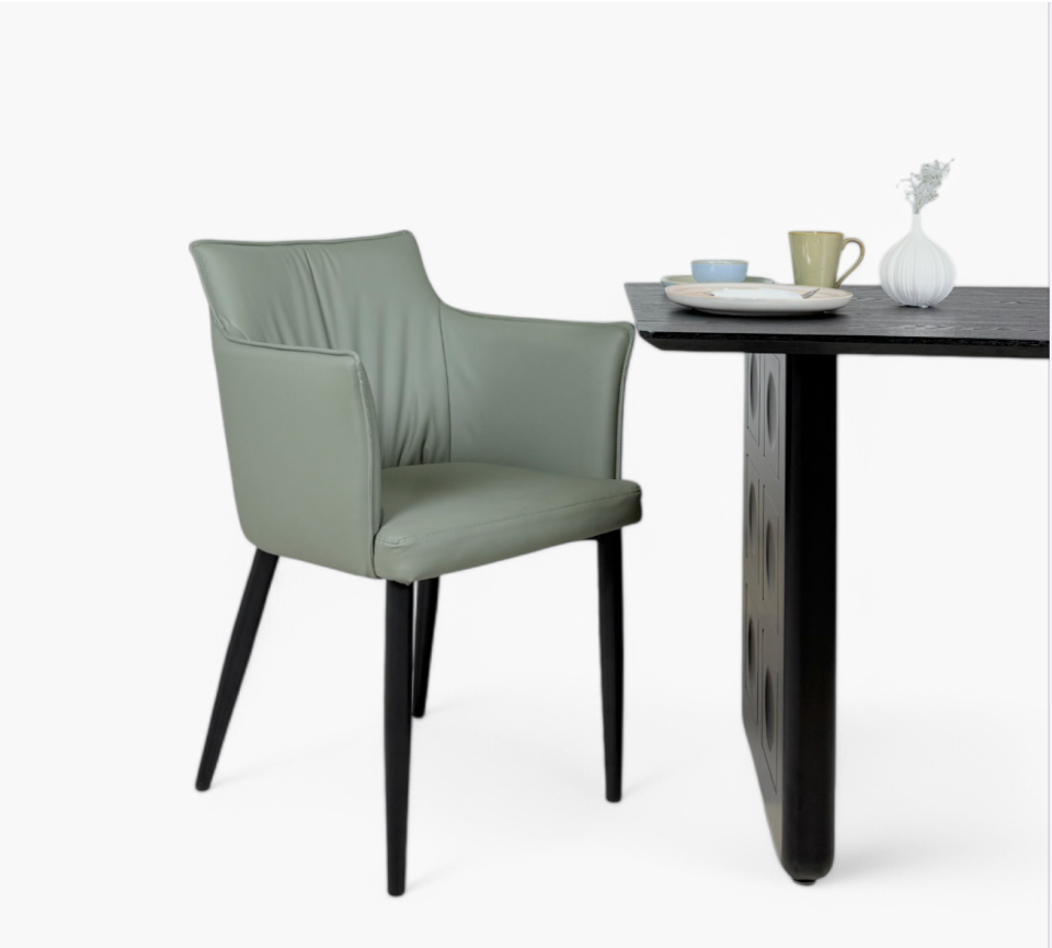 Arc Whisper Dining Chair