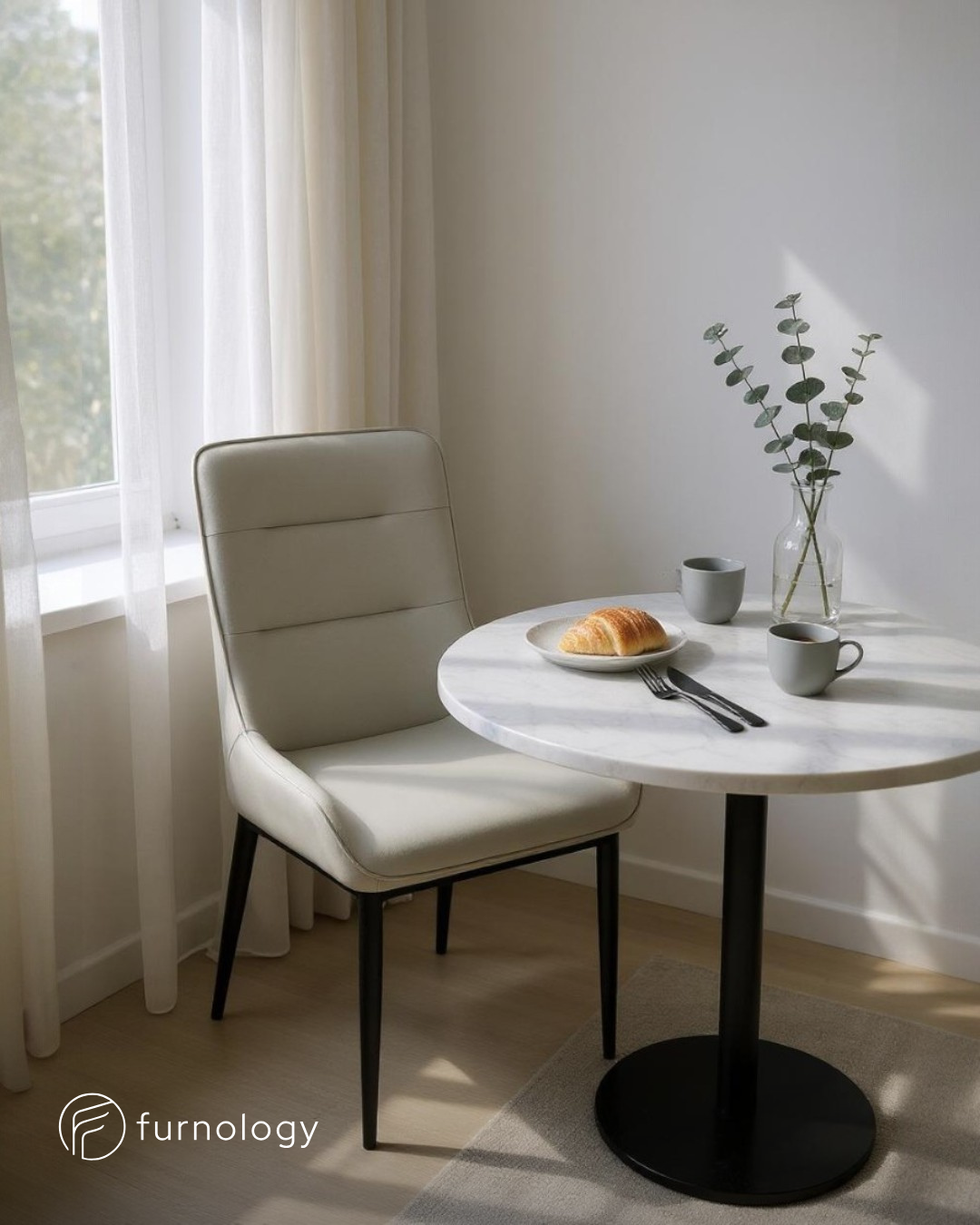 Contour Dining Chair