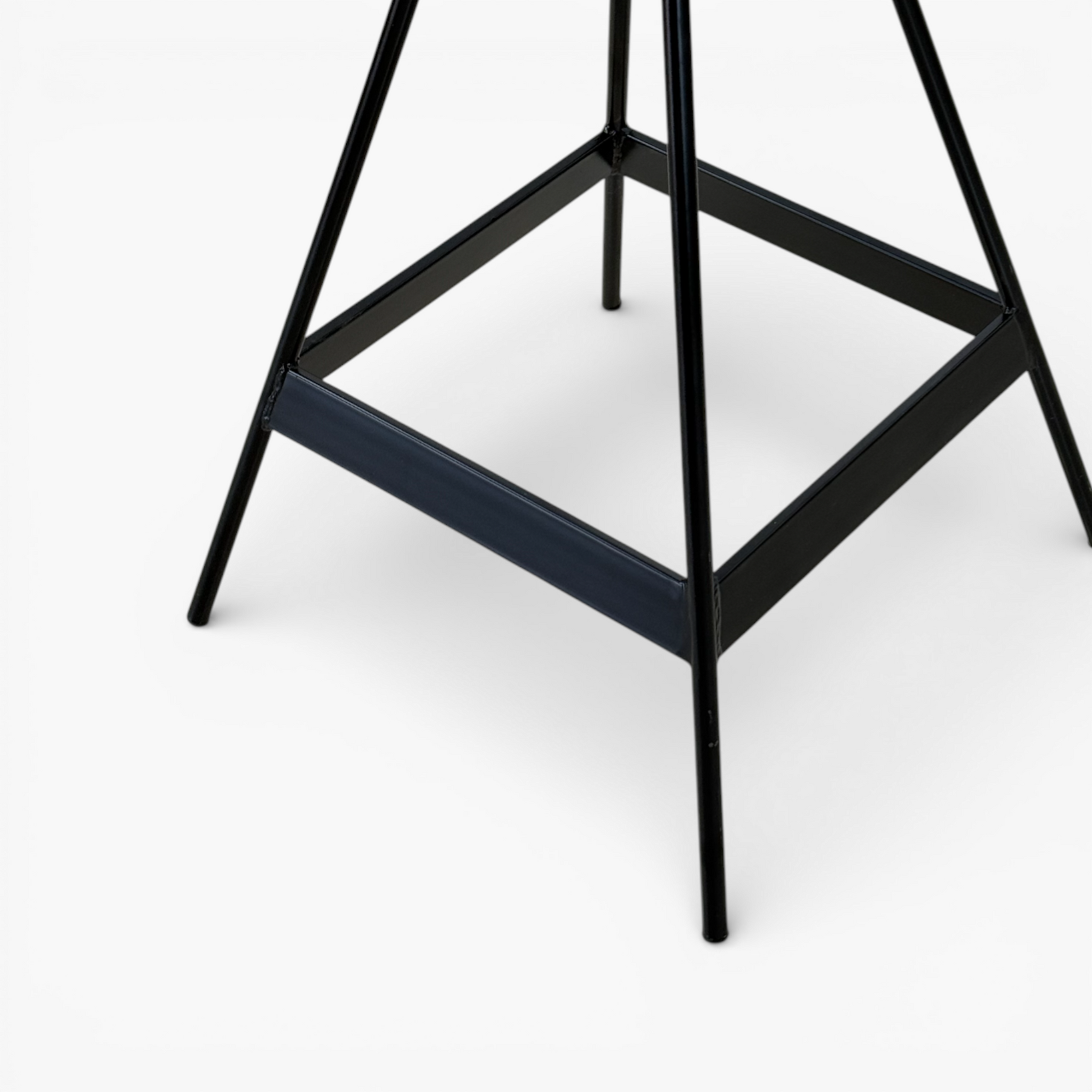 Remi Bar Table