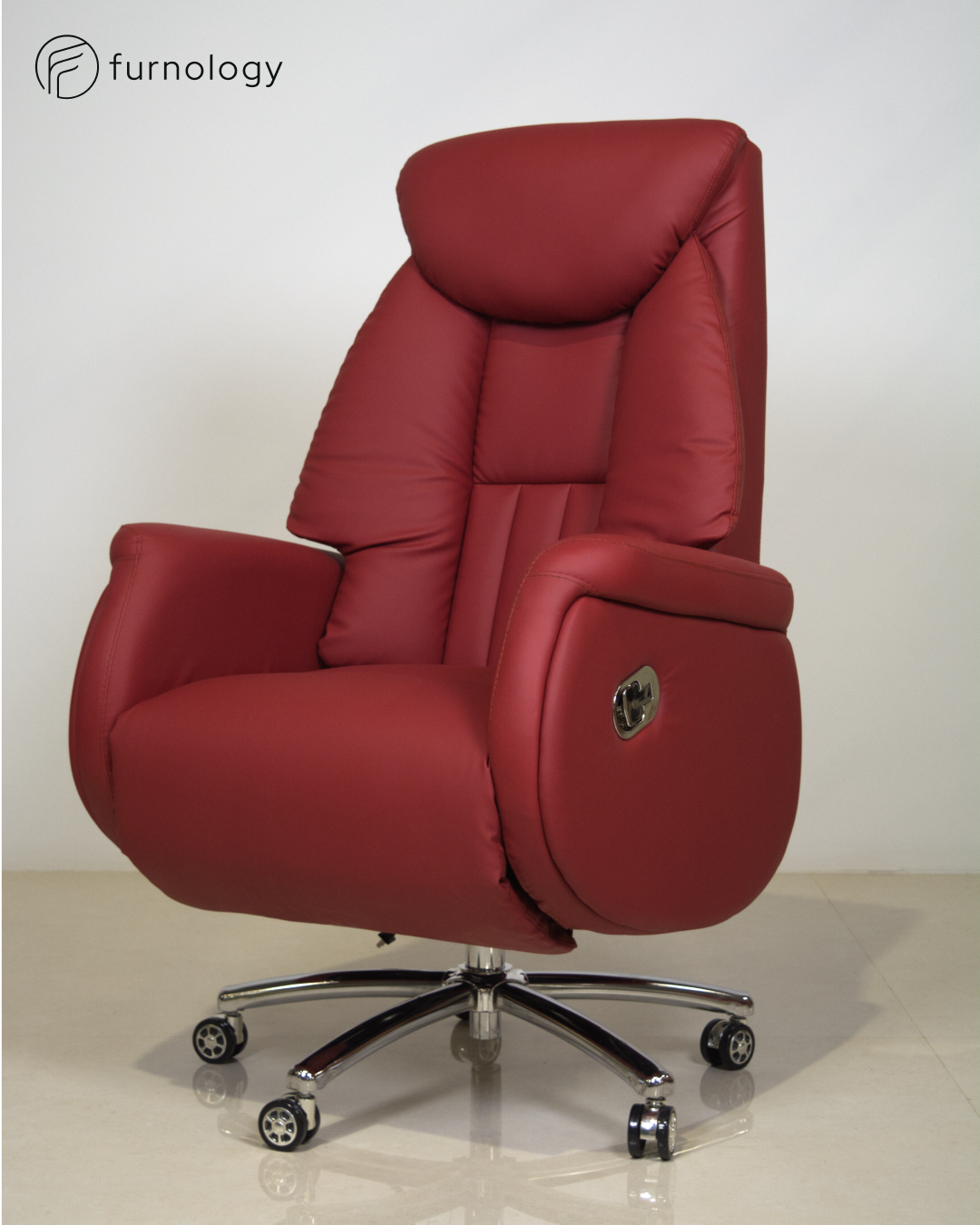 Furnology ergonomic recliner chair for office in red leatherette with adjustable backrest and chrome wheels